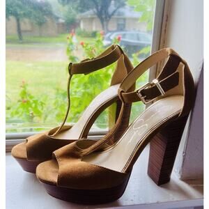 Jessica Simpson JP-PEDEY T-Strap Platform Sandals – Camel Faux Suede, Size 5.5M